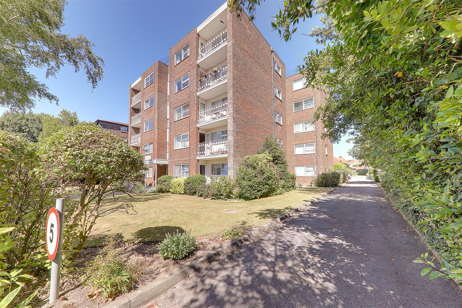 Flat - Purpose Built | Downview Road, Worthing | For Sale